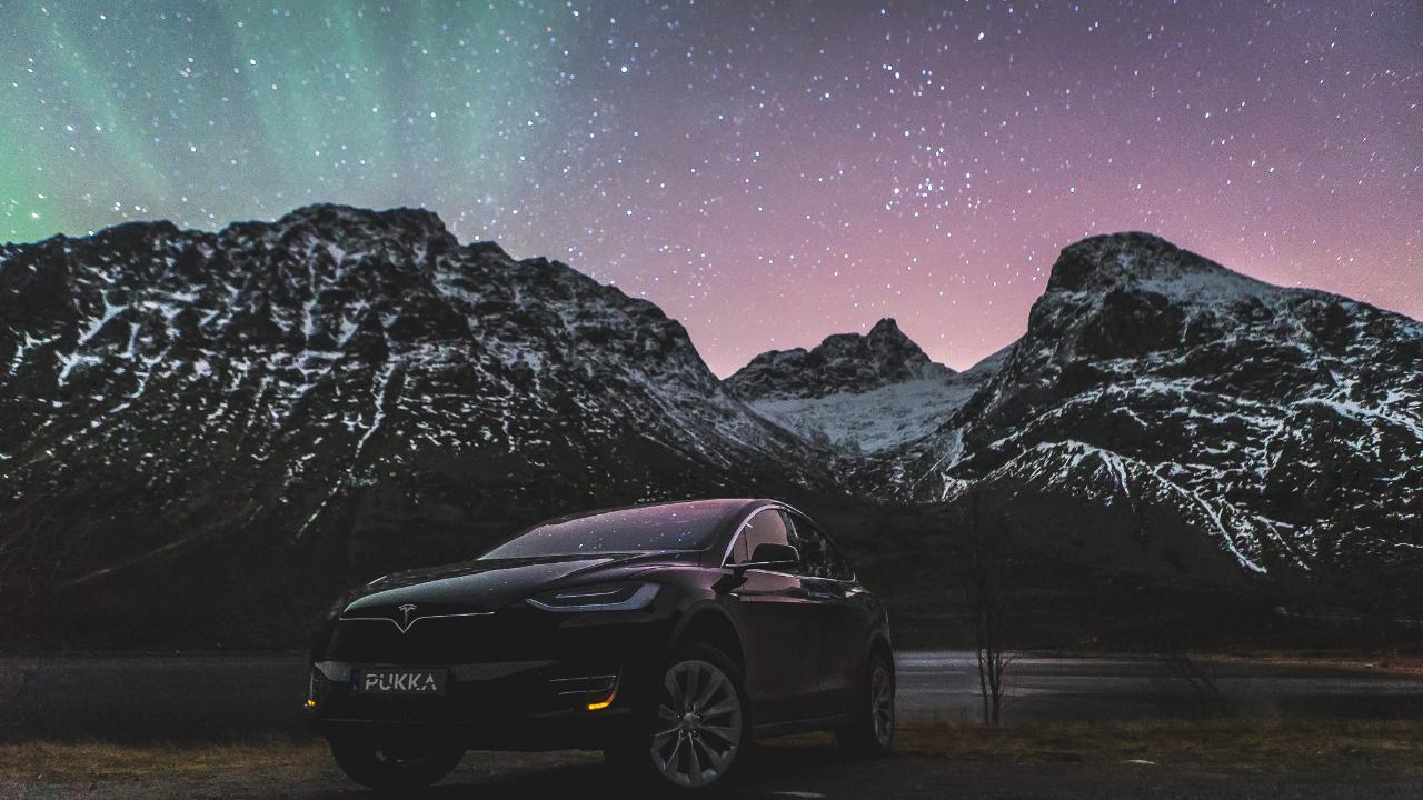 Northern Lights Tesla Experience