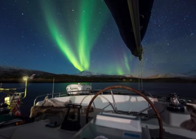 Dennis_PukkaTravels_NL_Resized-1